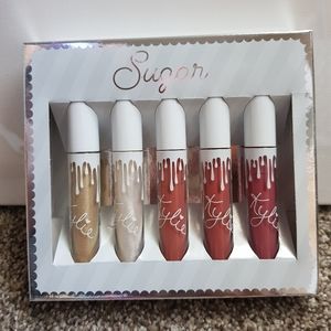 Kylie Cosmetics Makeup - Kylie Jenner lips Kylie Cosmetics Makeup - Kylie Jenner lips